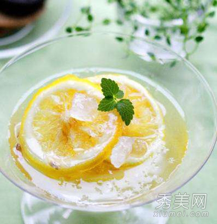 柠檬美白方法：7款美白饮品+6招护肤术