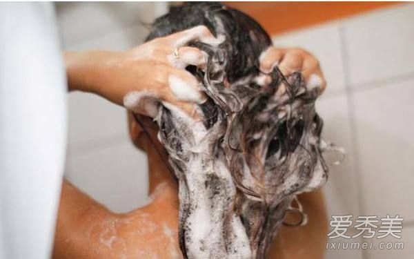 洗发水真的越贵越好？打假那些常见的护发流言 洗发水的成分