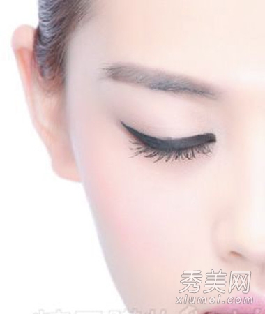 化妆教程：教你copy海报女郎惊艳妆