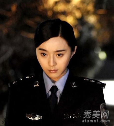 “麻辣女兵”熱播 11位女星軍裝美妝對決