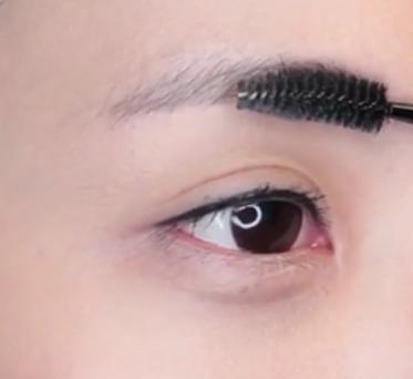 自然眉毛画法：3分钟修眉+画眉教程 韩式自然眉毛