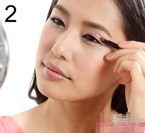 韩国女星如何化妆 眼妆步骤图公开