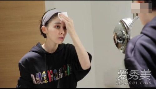 古力娜扎直播卸妆 正确卸妆步骤是这样 如何卸妆