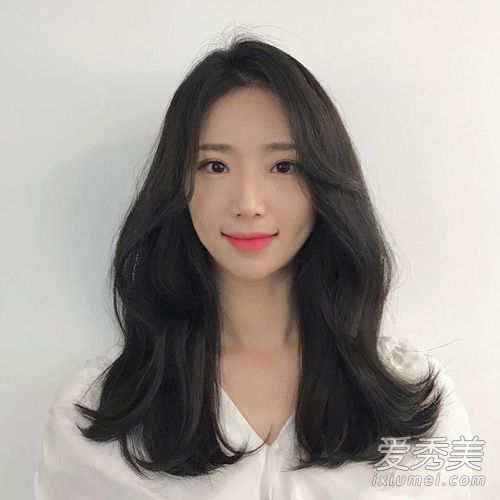 韩国流行长发气垫烫图片 2019年最好看的发型一定是它！