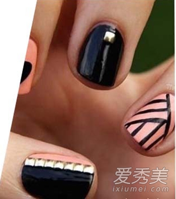 秋季美甲深色最美 除了酒红还有啥？