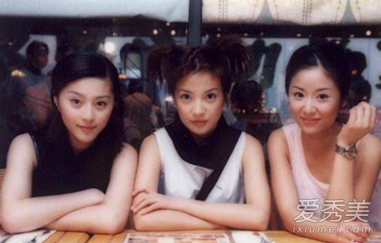 肤白+脸小+个高 女星与范冰冰合影太惨