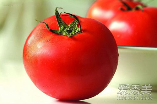 番茄麵膜可以祛斑嗎 番茄麵膜可以天天做嗎