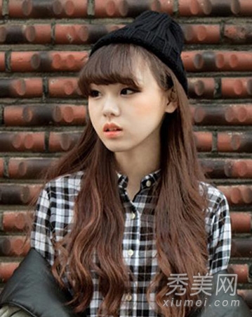 圆脸女生显瘦发型 韩式甜美长卷发