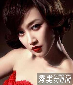 明星完美演绎魅惑中国风妆容