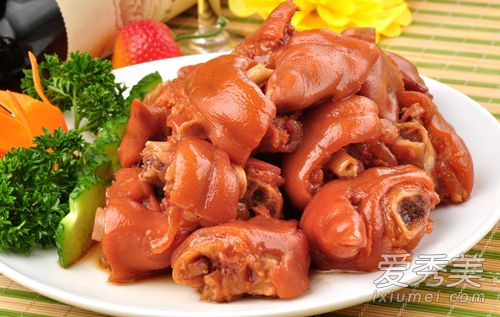 不用靠着玻尿酸活 吃也能吃出满脸胶原蛋白 美容食谱大全