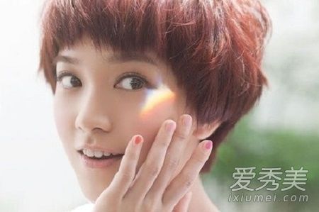 2017年最流行的短发型女 2017年最流行的发型女短发