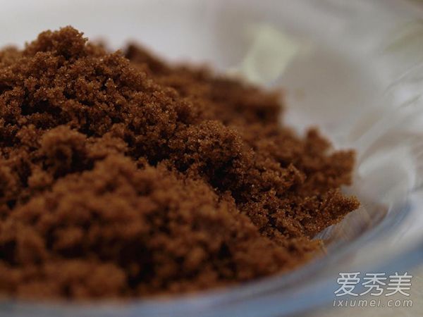 8款自製祛斑美白麵膜 省時又省錢！