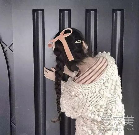 2019年最新流行的发型 空气刘海、羊毛卷、中分哪个不是别人玩剩下的？