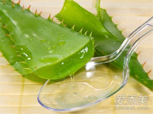 完美芦荟胶可以代替眼霜吗 完美芦荟胶可以当面霜用吗