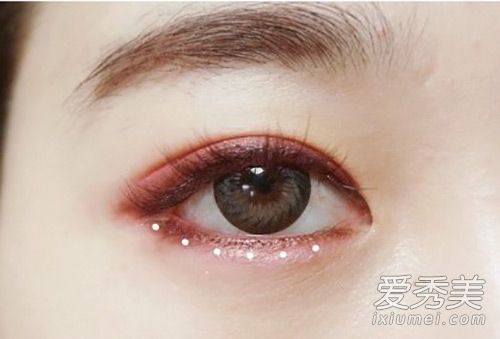 韩系桃红妆怎么画 让你过年相亲不败北 韩系妆容画法