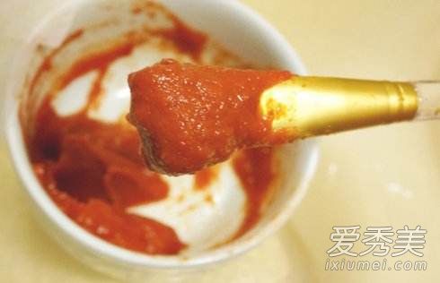 番茄怎么做面膜效果好 番茄面膜的功效与作用