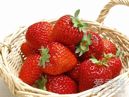 吃什么水果可以去粉刺 闭合性粉刺吃什么水果