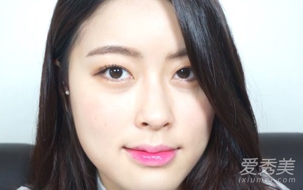 清纯雪炫VS勾人Hani  眼妆是决胜关键 韩国明星妆容