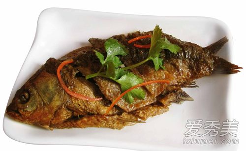 不用靠着玻尿酸活 吃也能吃出满脸胶原蛋白 美容食谱大全