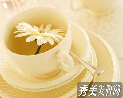 干燥冬季 肌肤抗衰老爱上“喝茶”