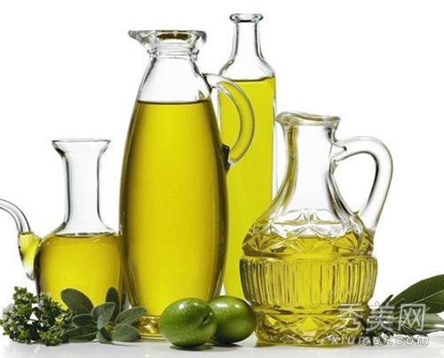 橄欖油護膚：卸妝去角質保濕效果極佳
