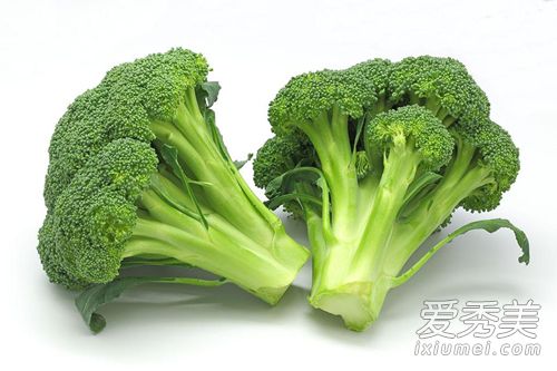 游泳时看到新婚妻子素颜 我们要吃成白嫩新娘 美容食物