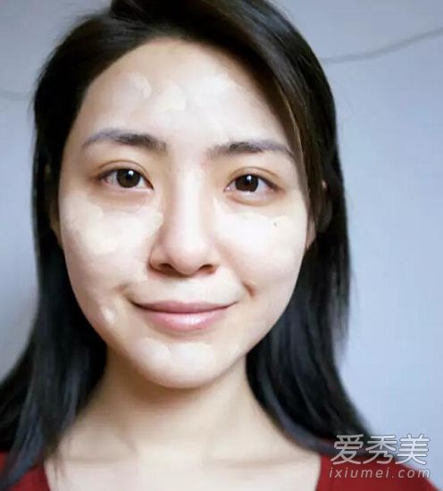 真人示范2015圣诞节妆容画法（图） 圣诞节妆容