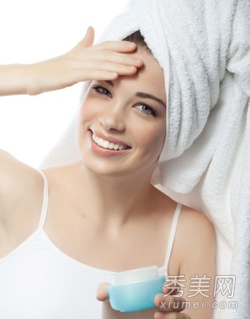 80%女人错误护肤 过度清洁+保养
