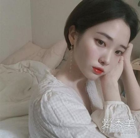 短发适合什么发型 短发适合什么发色 短发适合什么样烫发
