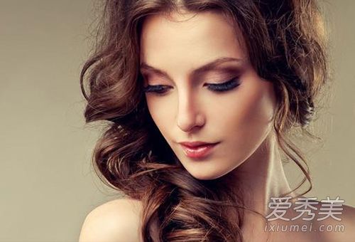 头发打结梳不开怎么办 头发打结怎么快速解开