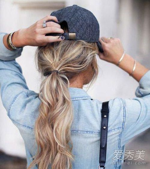 慵懒低发髻 做个撩人的女人