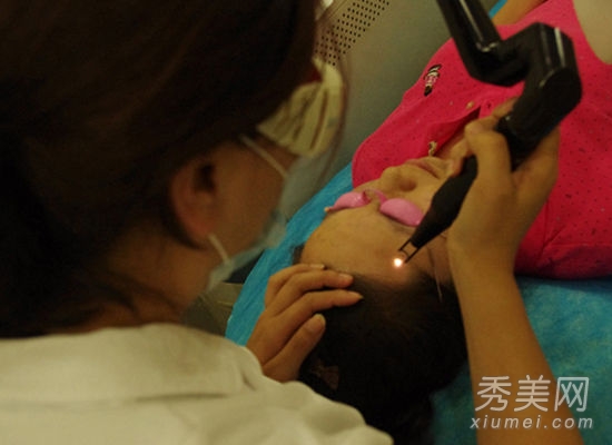 網友親身體驗“柔膚鐳射”醫療美容（圖）