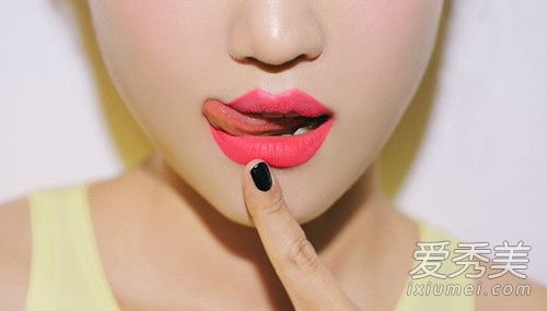 2018最流行的唇色竟然是这些!你剁手了吗!
