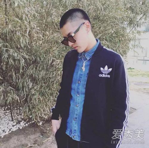 陈伟霆的油头&张艺兴的刘海 近期刷屏率超高的男生发型
