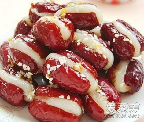 莲藕红枣芦荟 7大美容养颜食物