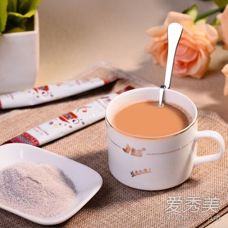 膠原蛋白粉什麼時候吃最好 膠原蛋白粉可以和蜂蜜一起喝嗎