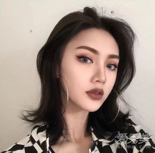 2018下半年会流行的女生发型 空气刘海和波波头终于要一争高下！