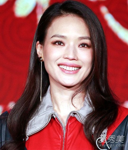 发型美不美全看“女神线” 不同脸型对号入座 适合中分还是偏分