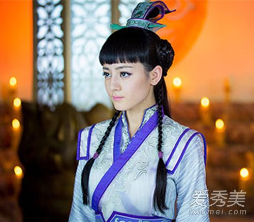 迪丽热巴的脸怎么了 肤色暗沉满脸色斑？ 明星妆容大比拼
