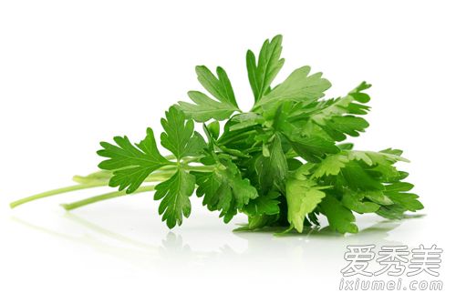 黑眼圈可以吃没  五种去除黑眼圈的食物 去黑眼圈的食物
