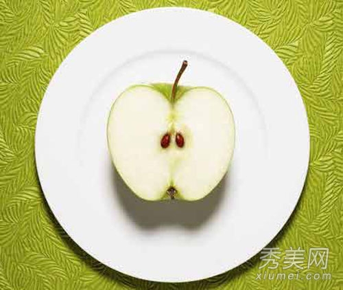自制7种水果美白面膜 苹果祛斑+香蕉保湿