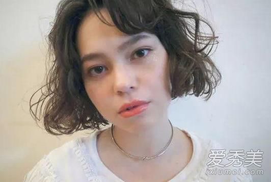 2018流行齐颌短发发型图片 齐颌短发适合什么脸型 