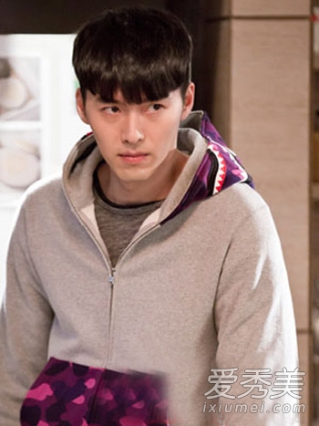 2015男生发型设计 韩式烫发显瘦最帅气