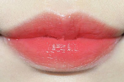 圣罗兰2017新款镜面唇釉219是什么颜色 ysl镜面唇釉219试色