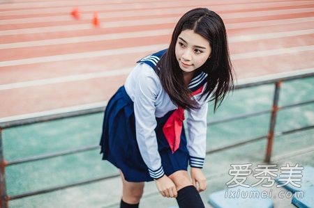 2017年最流行的长发发型 2017最流行的发型女中长发