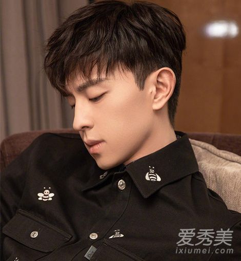 男生锡纸烫的好处和坏处 2019年最流行的男士发型图片