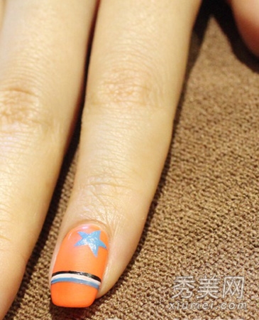 Angelababy开美甲店 教你DIY撞色糖果美甲