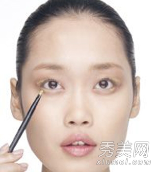 名媛妝容技巧 適合亞洲人的無眼線妝容