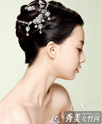 高贵典雅 7款唯美发型做幸福新娘