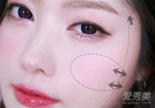 让樱花盛开在双眼吧！超梦幻樱花粉嫩妆 眼妆的画法 